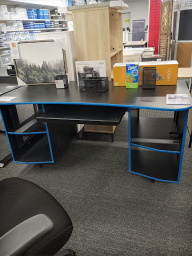 Office Supply Store «Staples», reviews and photos, 5680 Broadway, Bronx, NY 10463, USA