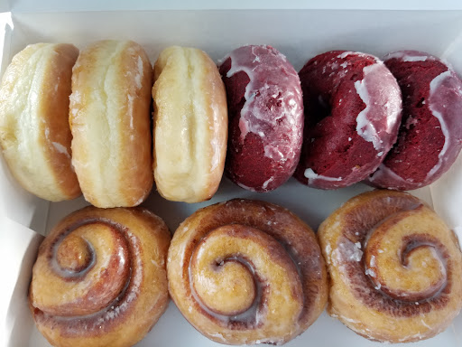 Donut Shop «Sarah Donuts», reviews and photos, 7110 McGinnis Ferry Rd c, Suwanee, GA 30024, USA