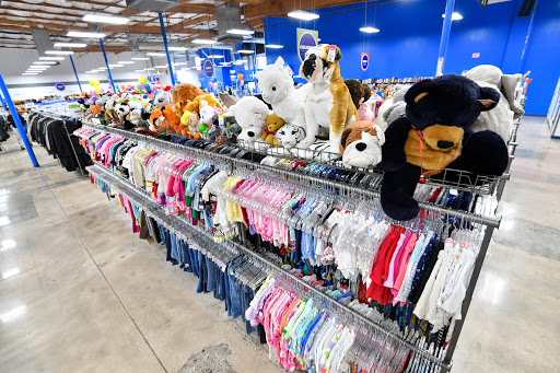 Thrift Store «Buckeye Goodwill Retail Store & Donation Center», reviews and photos