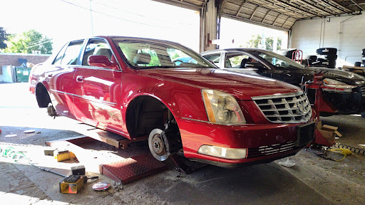 Tire Shop «Discount Tire Store - Center Line, MI», reviews and photos, 26805 Van Dyke, Center Line, MI 48015, USA