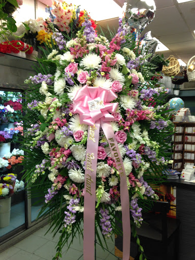 Florist «Elegant Florist», reviews and photos, 6909 4th Ave, Brooklyn, NY 11209, USA