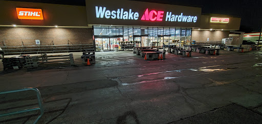 Hardware Store «Westlake Ace Hardware 032», reviews and photos, 2350 S Campbell Ave, Springfield, MO 65807, USA