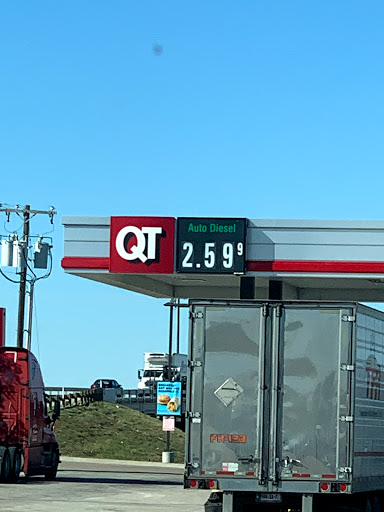 Gas Station «QuikTrip», reviews and photos, 5400 S Interstate 35 East Service Rd, Waxahachie, TX 75165, USA