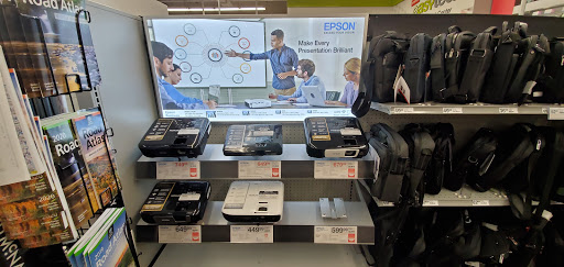 Office Supply Store «Staples», reviews and photos, 7933 Annapolis Rd, Lanham, MD 20706, USA