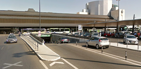 Estacionamento P1 Aeroporto de Lisboa