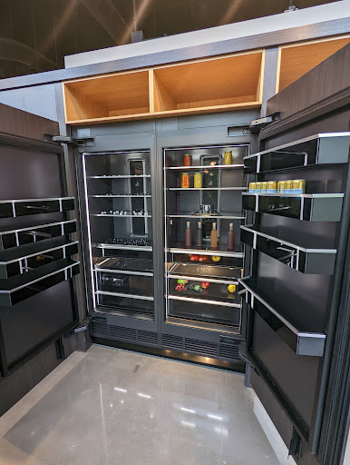 Shopping Mall «The Shops Buckhead Atlanta», reviews and photos, 3035 Peachtree Rd NW b100, Atlanta, GA 30305, USA