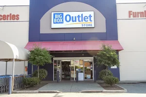 Big Box Outlet Store - Walnut Grove image