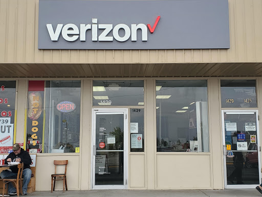 Cell Phone Store «GoWireless Verizon Authorized Retailer», reviews and photos, 1429 11th Ave, Helena, MT 59601, USA