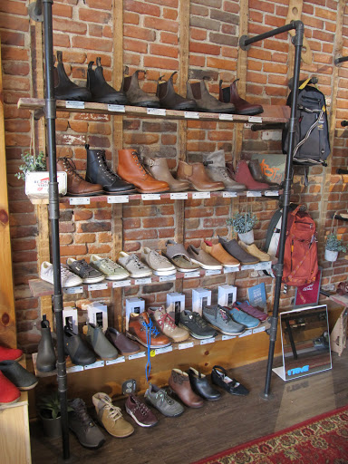 Outdoor Sports Store «Mountainman Outdoor Supply Company», reviews and photos, 490 Broadway, Saratoga Springs, NY 12866, USA