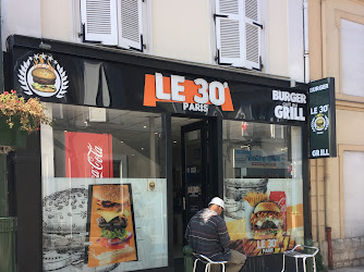 Le 30' Paris restaurant burger