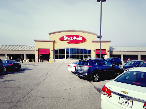 Grocery Store «Strack & Van Til Food Market», reviews and photos, 9632 Cline Ave, Highland, IN 46322, USA