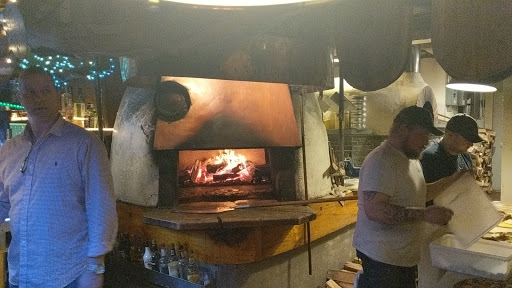 Pizza Restaurant «Outback Pizza Killington», reviews and photos, 2841 Killington Rd, Killington, VT 05751, USA