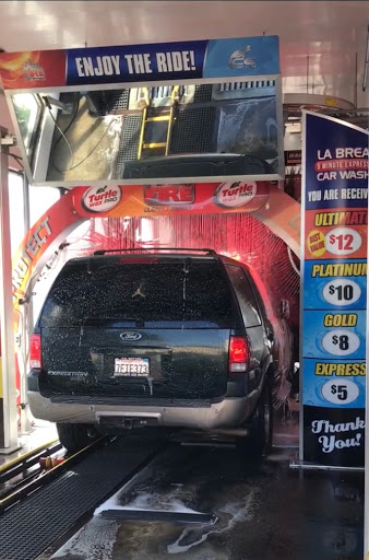 Car Wash «La Brea 5-minute Express Car Wash», reviews and photos, 868 South La Brea Ave, Inglewood, CA 90301, USA