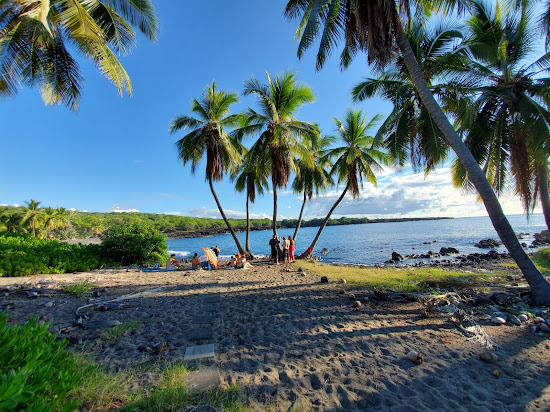 Honomalino Beach