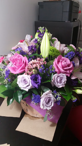 Florist «Bundle Of Roses», reviews and photos, 763 Elden St, Herndon, VA 20170, USA