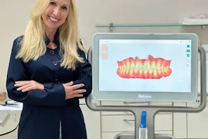 Espaço Saúde Odontologia Magé | Implantes Dentários | Alinhadores Invisíveis image