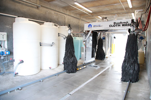 Car Dealer «Boniface-Hiers Chrysler Dodge Jeep», reviews and photos, 1775 E Merritt Island Causeway, Merritt Island, FL 32952, USA