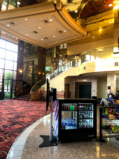 Movie Theater «Edwards Cerritos 10», reviews and photos, 12761 Towne Center Dr, Cerritos, CA 90703, USA