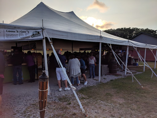 Live Music Venue «Lake Superior Big Top Chautauqua: Concert Venue», reviews and photos, 32535 Ski Hill Rd, Bayfield, WI 54814, USA