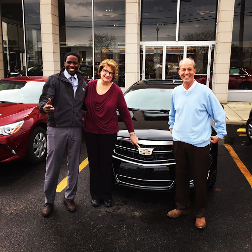 Cadillac Dealer «Crestmont Cadillac», reviews and photos, 26000 Chagrin Blvd, Beachwood, OH 44122, USA
