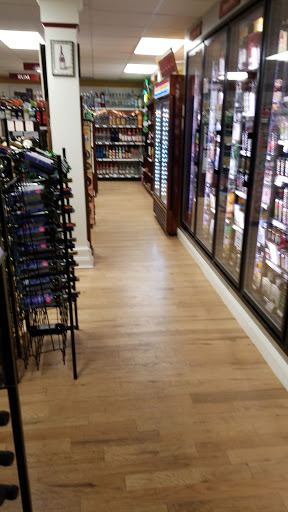 Liquor Store «Lake Wine and Spirits», reviews and photos, 180 Main St S, Southbury, CT 06488, USA