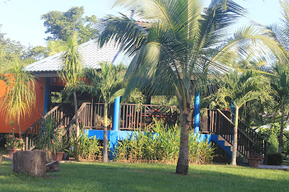 Inn The Bush Eco-Jungle Lodge