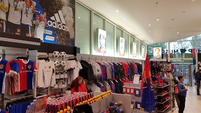 Rezensionen über FCB Fanshop St. Jakob-Park in Basel - Sportgeschäft