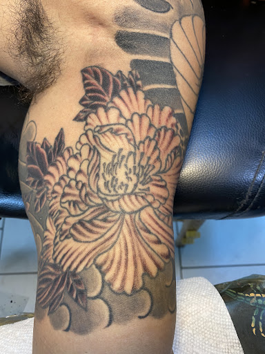 Explore tattoo ideas for men arm sleeve, creative tattoo ideas in Honolulu, available at 434 TATTOO WAIKIKI