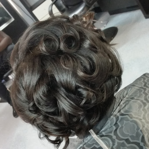 Barber Shop «SHECOSMO Hair Salon And Barbershop», reviews and photos, 2109 W Parker Rd #108, Plano, TX 75023, USA