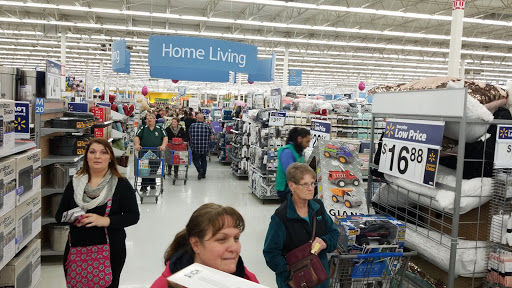 Department Store «Walmart Supercenter», reviews and photos, 555 W Genesee St, Lapeer, MI 48446, USA