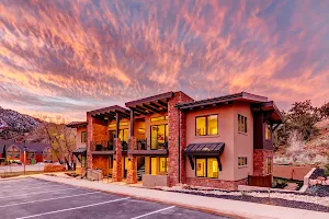 LaFave: Luxury Rentals at Zion image