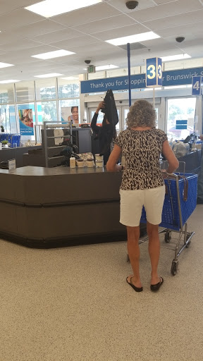 Clothing Store «Ross Dress for Less», reviews and photos, 120 Glynn Isle, Brunswick, GA 31525, USA