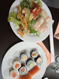 Sushi du Restaurant chinois Délices d'Asie à Châteaubernard - n°2