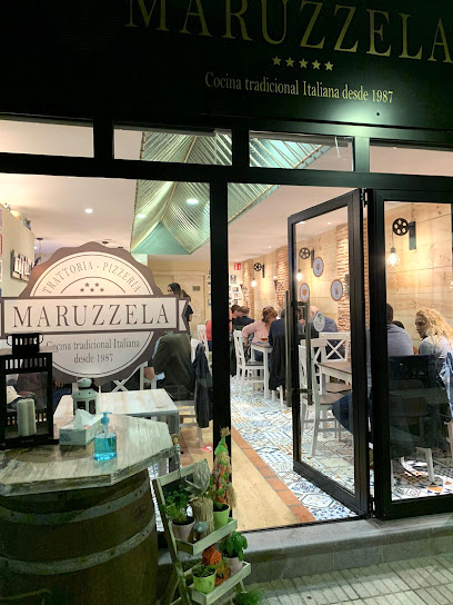 Maruzzela Trattoría Pizzería - Restaurante Itali - C. Menéndez y Pelayo, 16, 33940 San Martín del Rey Aurelio, Asturias, Spain