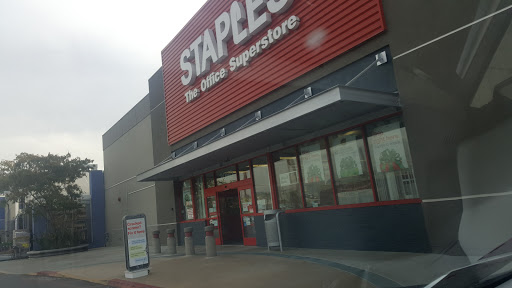 Office Supply Store «Staples», reviews and photos, 2080 W Empire Ave, Burbank, CA 91504, USA
