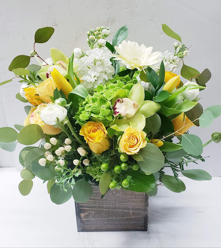 Florist «Louis Gardens Florist», reviews and photos, 1251 S Beach Blvd q, La Habra, CA 90631, USA