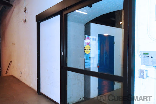 Self-Storage Facility «CubeSmart Self Storage», reviews and photos, 211 E Pleasant St, Baltimore, MD 21202, USA