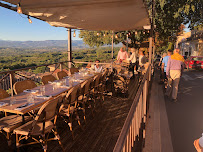 Atmosphère du Pizzeria La Terrazza di Bonnieux - n°4