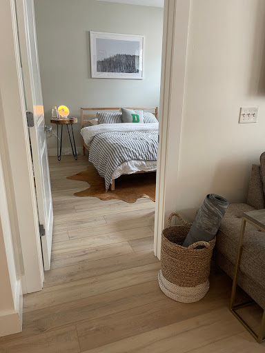 Paint Store «Essex Paint & Carpet Inc», reviews and photos, 27 Park St, Essex Junction, VT 05452, USA