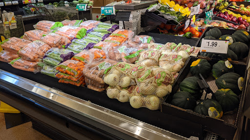 Grocery Store «Stop & Shop», reviews and photos, 2020 Norwich-New London Turnpike, Montville, CT 06353, USA