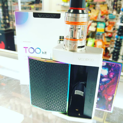 Tobacco Shop «Habits Vape & Smoke shop», reviews and photos, 8391 Folsom Blvd, Sacramento, CA 95826, USA