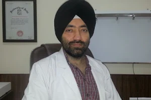 Dr Ravneet Singh Grover image