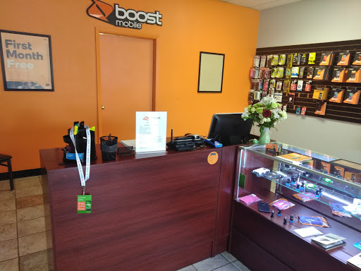 Cell Phone Store «Boost Mobile», reviews and photos, 5203 Cortez Rd W #4, Bradenton, FL 34210, USA