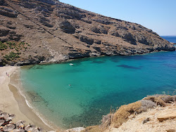 Foto van Paralia Apothikes met kleine baai