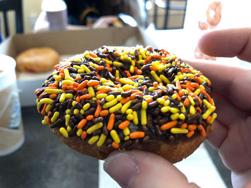 Donut Shop «Old Town Donut Shop», reviews and photos, 3941 Mid Rivers Mall Dr, St Peters, MO 63376, USA