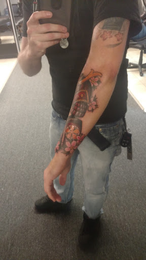 Tattoo Shop «Battle Born Tattoo», reviews and photos, 1717 S Wells Ave, Reno, NV 89502, USA