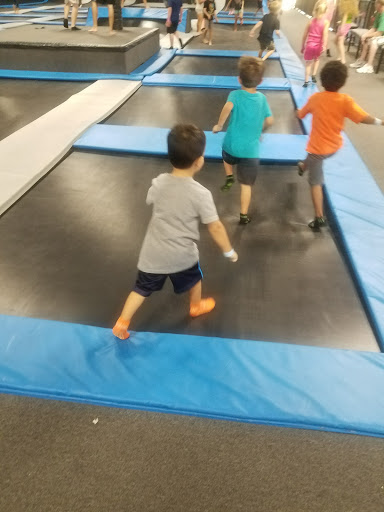 Amusement Center «Elevate Trampoline Park», reviews and photos, 701 N 137th Ave, Goodyear, AZ 85338, USA