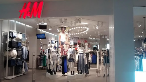 Shopping Mall «Beverly Center», reviews and photos, 8500 Beverly Blvd, Los Angeles, CA 90048, USA