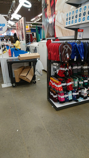 Clothing Store «Old Navy», reviews and photos, 2255 Market Pl Blvd, Cumming, GA 30041, USA