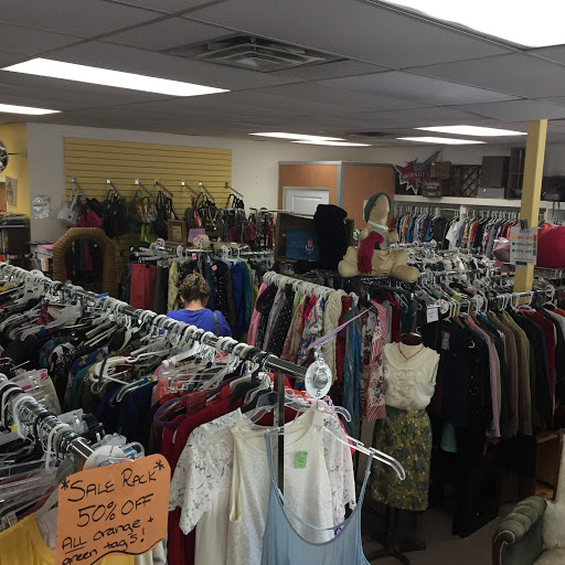 Consignment Shop «Hyde Park Consignments», reviews and photos, 4291 Albany Post Rd, Hyde Park, NY 12538, USA